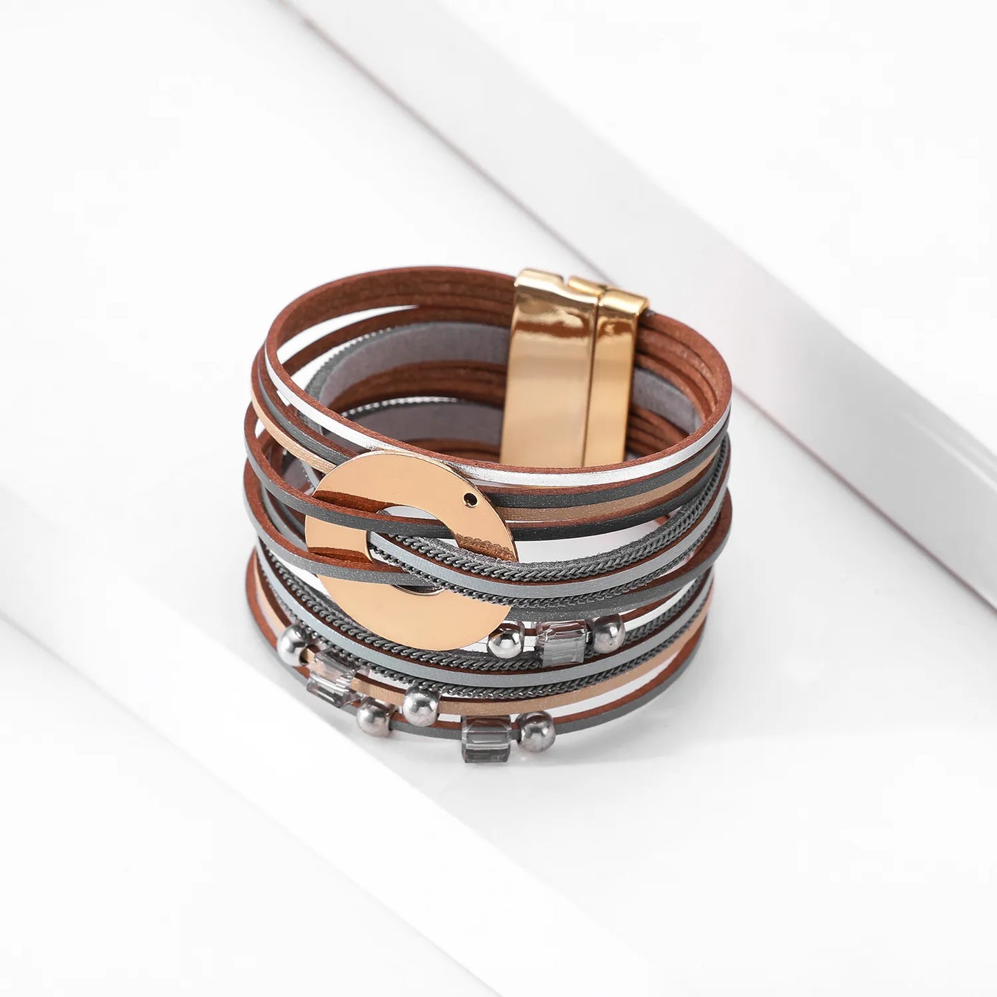 bracelet cuir femme moderne