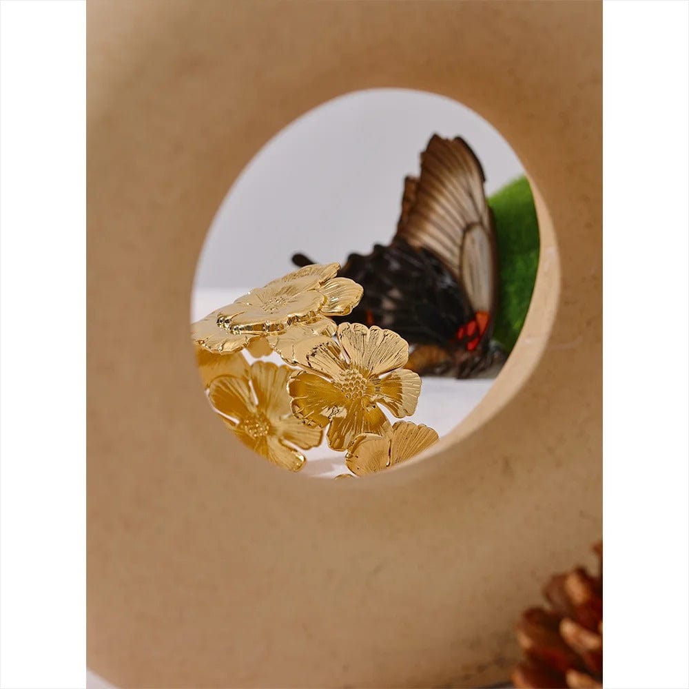 bracelet manchette doré motif floral