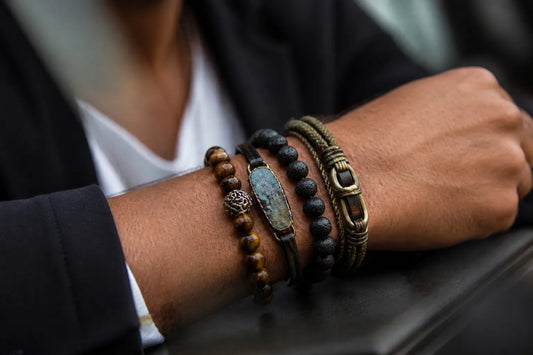 Bracelets et chakras : comment choisir la pierre idéale en 2026