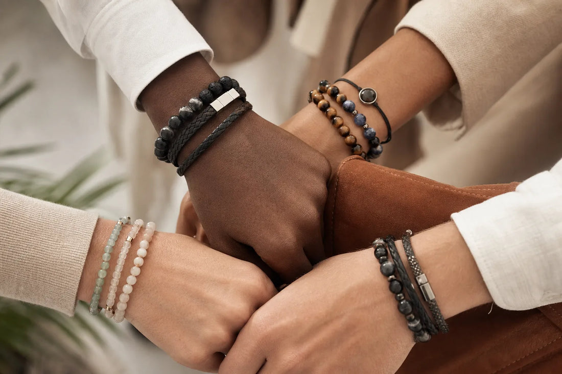 Bracelets de couple en pierres naturelles | Guide 2026 pour choisir symbolique