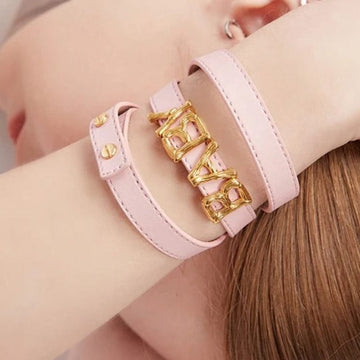 Bracelet "Ella" <br>Bracelet en cuir triple tours personnalisable.