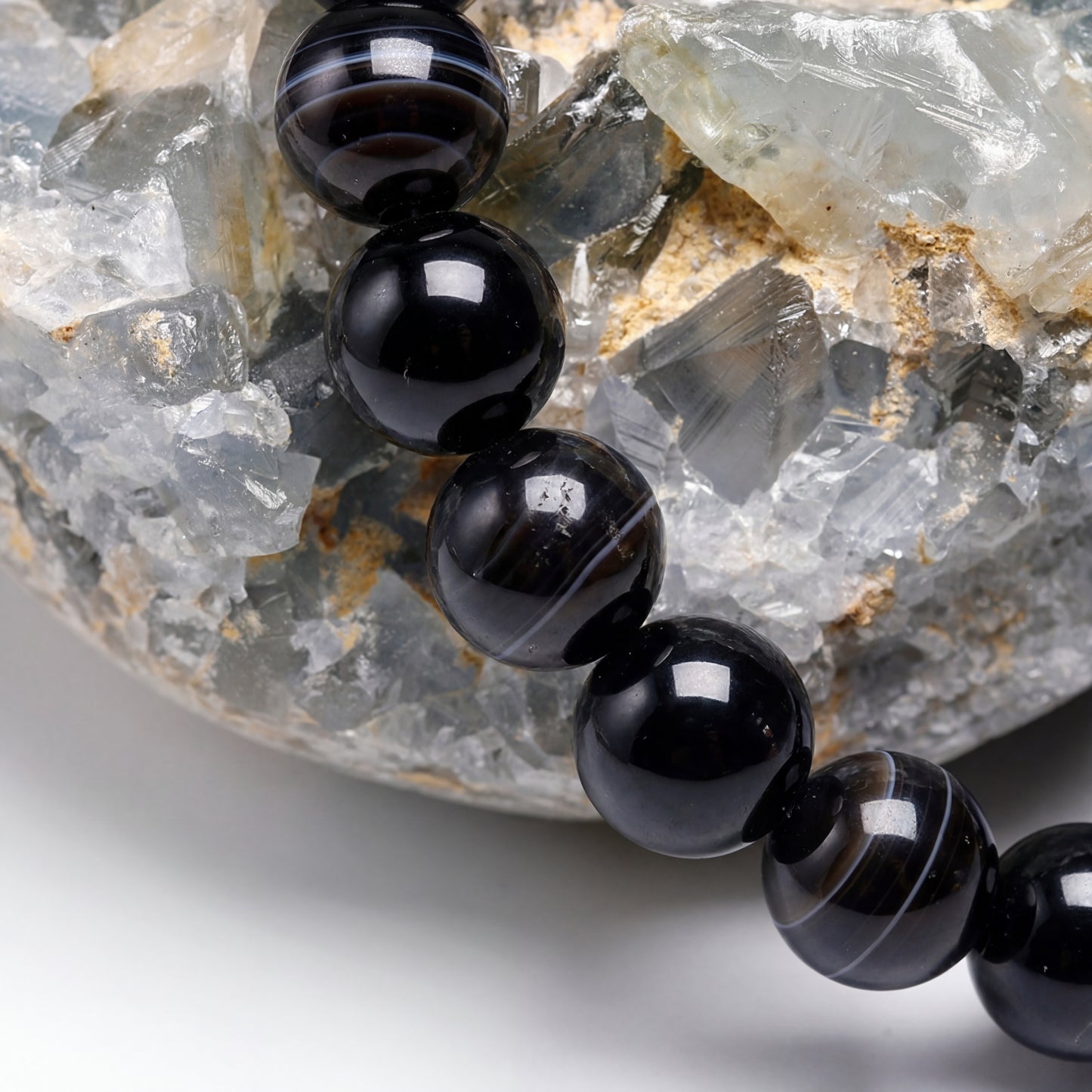 Bracelet Agate Noire 6/8mm Pierre Naturelle | WristArt