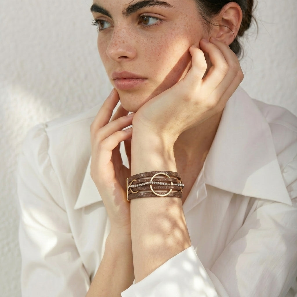 Bracelet cuir femme multi rangs chic avec strass