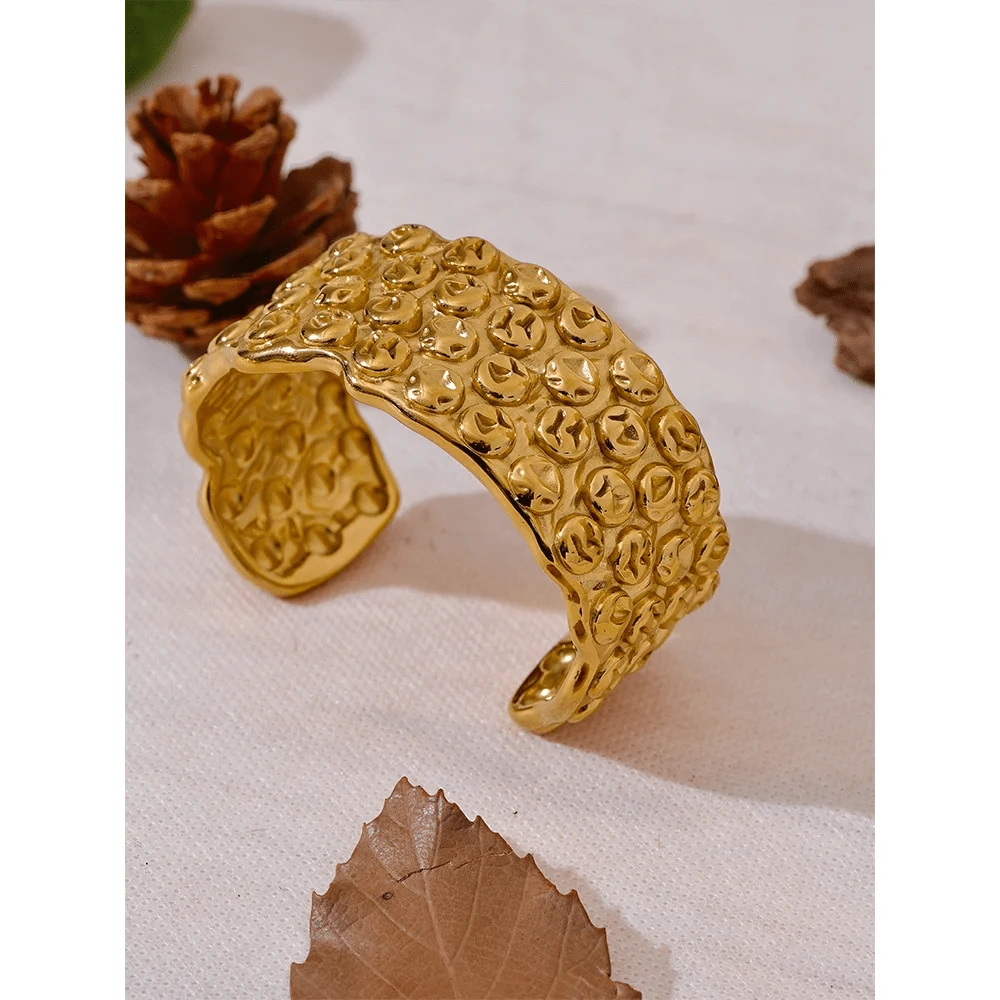 bracelet manchette acier doré martelé femme