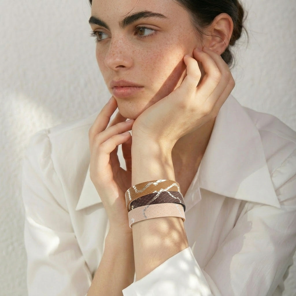 Bracelet manchette cuir femme effet serpent chic et tendance