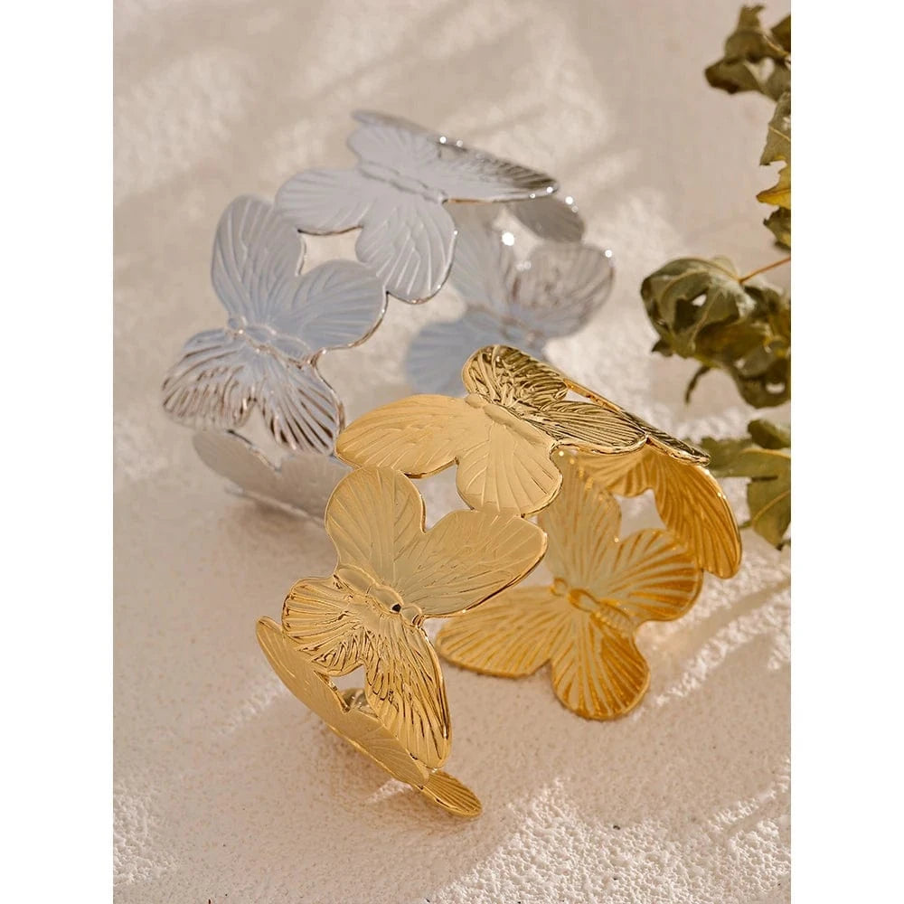 Bracelet papillon doré sculptural
